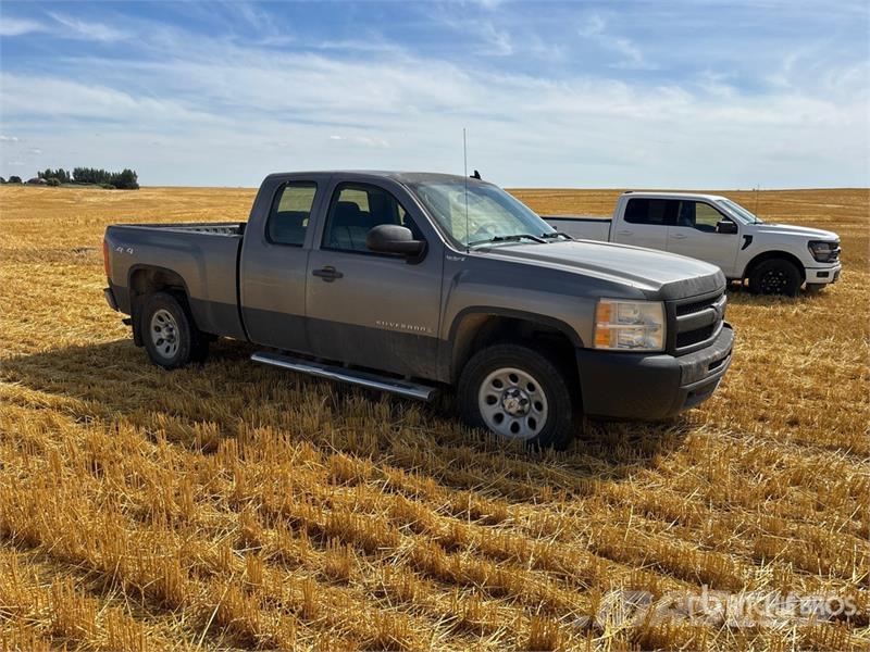 Chevrolet Silverado 1500 4x4 Extended Cab Pickup Прочие фургоны