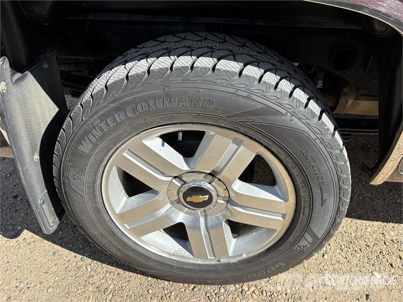 Chevrolet Silverado 1500 4x4 Pickup Diger