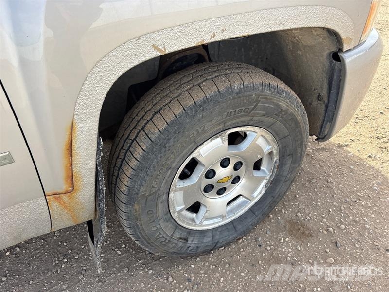 Chevrolet Silverado 1500 LT 4x4 Crew Cab Pickup Ostalo