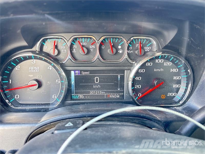 Chevrolet Silverado 1500 LT 4x4 Crew Cab Pickup Drugi