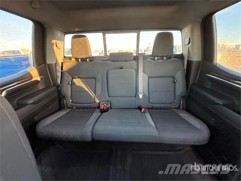 Chevrolet Silverado 1500 LT 4x4 Crew Cab Pickup Drugi