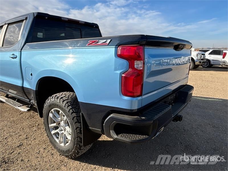 Chevrolet Silverado 1500 4x4 Crew Cab Pickup Drugi