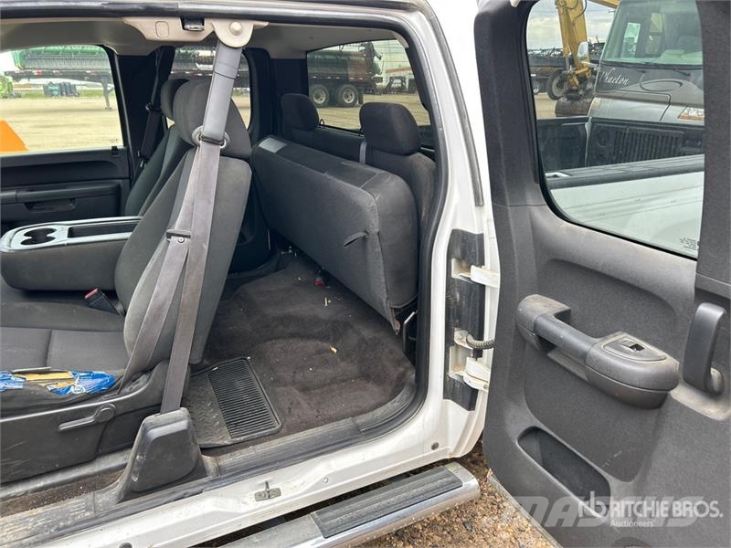 Chevrolet Silverado 1500 LS 4x4 Extended Cab Pickup Anders