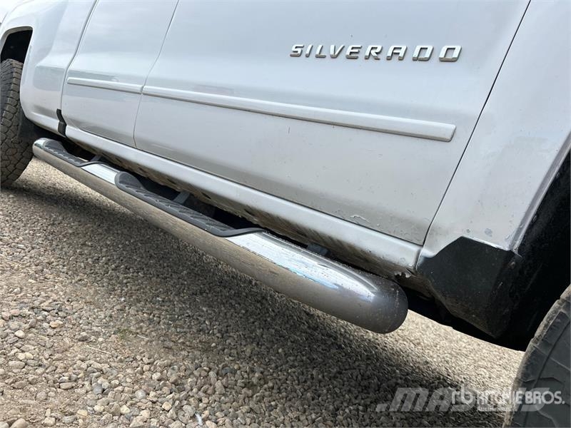 Chevrolet Silverado 1500 LT 4x4 Dual Cab Pickup Ostalo