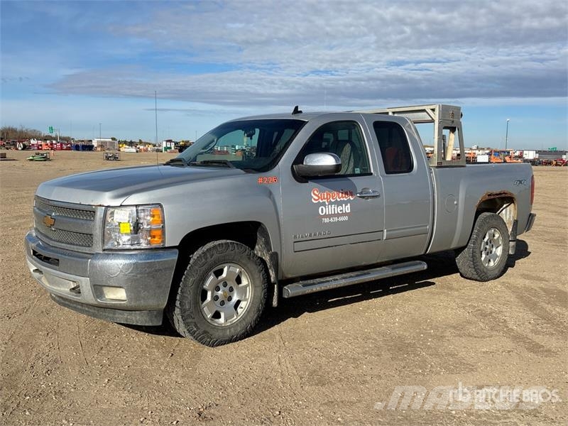 Chevrolet Silverado 1500 LT 4x4 Extended Cab Pilot Pickup Ostalo