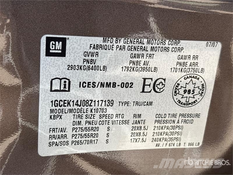 Chevrolet Silverado 1500 4x4 Pickup Diger