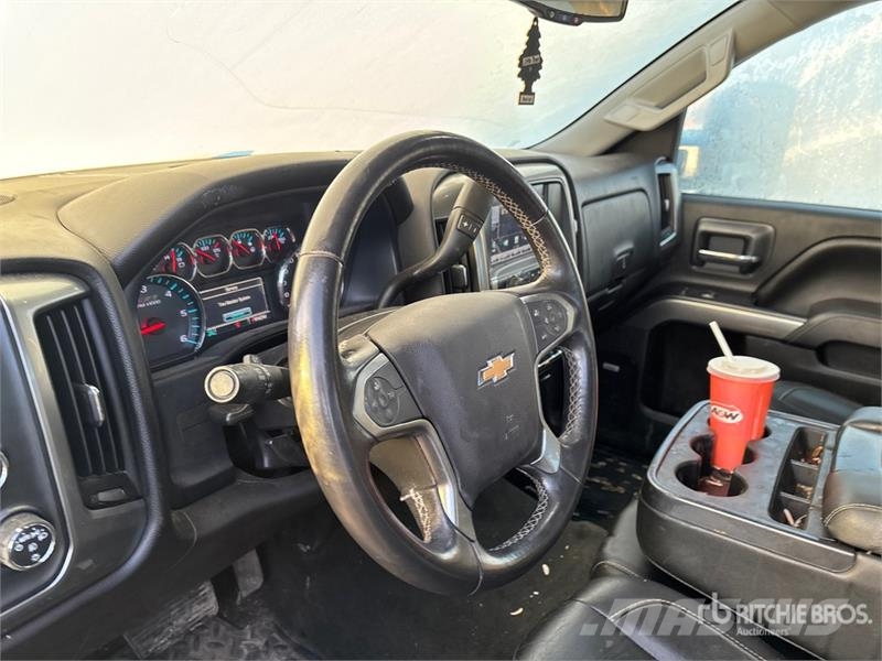 Chevrolet Silverado 1500 LT 4x4 Crew Cab Pickup Drugi