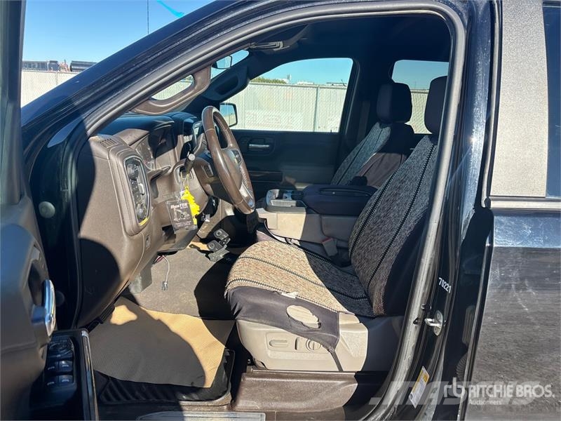 Chevrolet Silverado 1500 LT 4x4 Crew Cab Pickup 其他