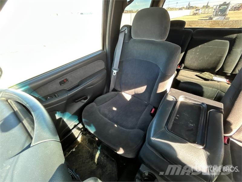 Chevrolet Silverado 1500 4x4 Crew Cab Pickup Прочие фургоны