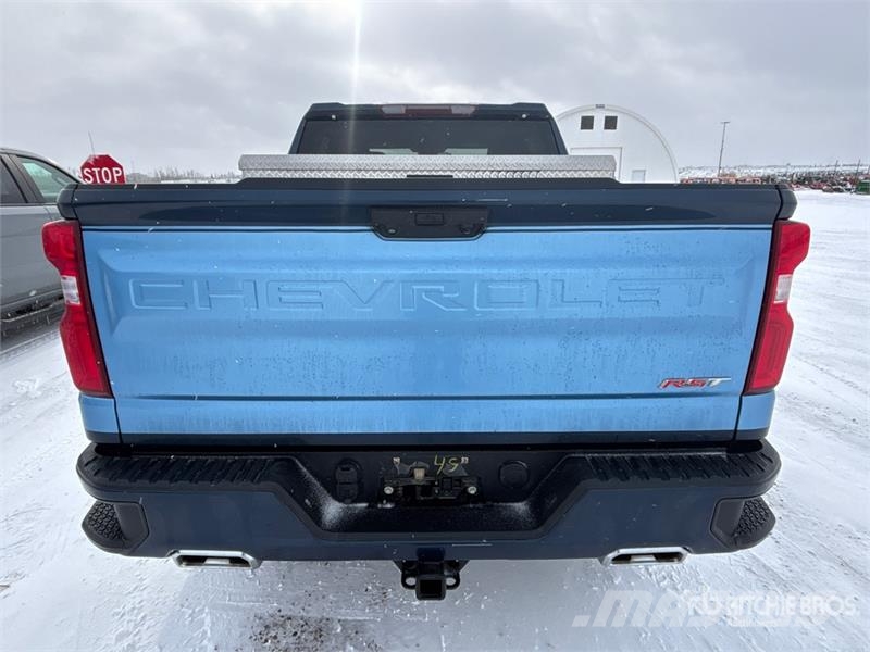 Chevrolet Silverado 1500 RST 4x4 Crew Cab Pickup Drugi