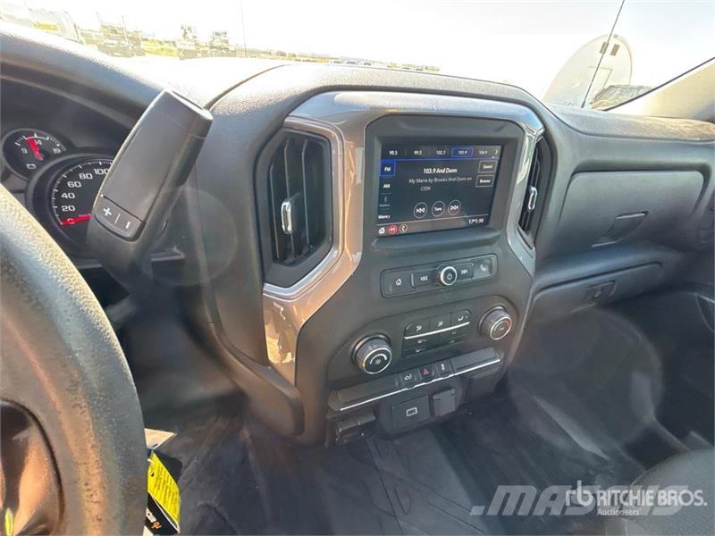 Chevrolet Silverado 1500 4x4 Crew Cab Pickup Anders