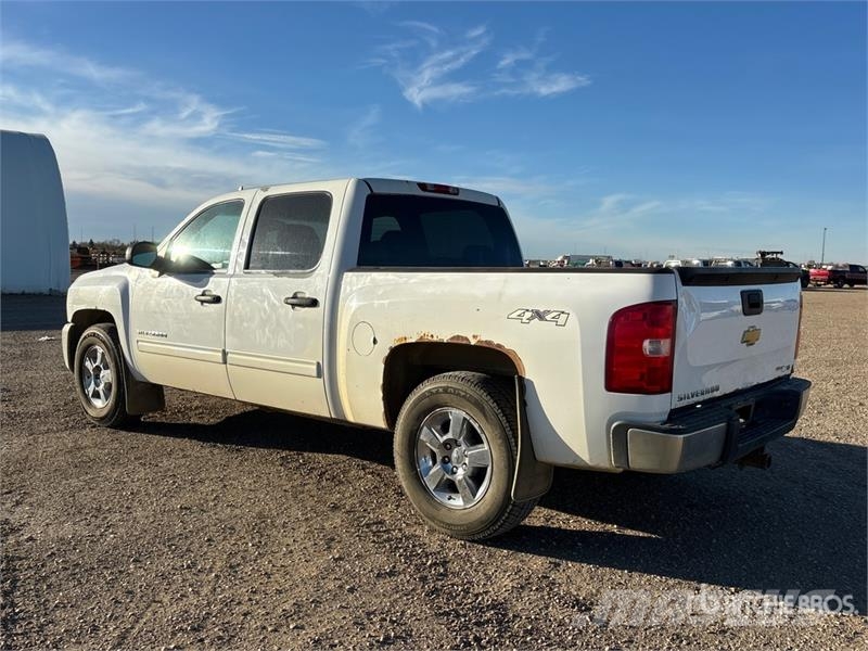 Chevrolet Silverado 1500 LT 4x4 Crew Cab Pickup Furgoni altro