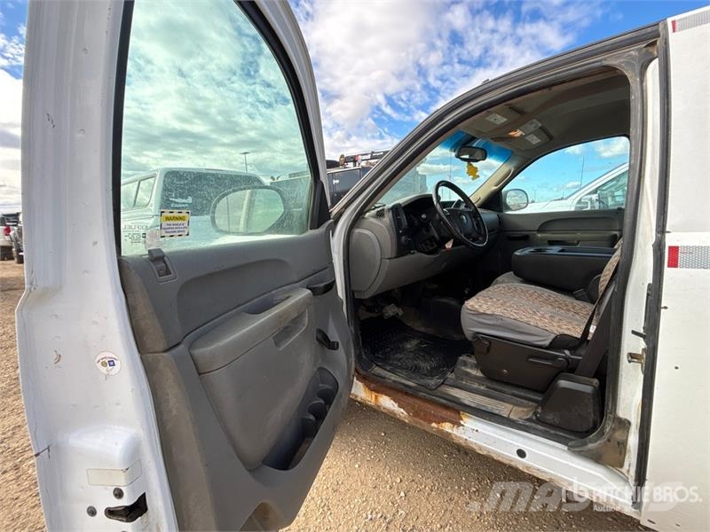 Chevrolet Silverado 1500 4x4 Extended Cab Pickup Ostalo