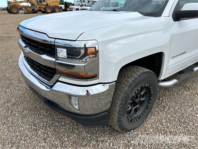 Chevrolet Silverado 1500 LT 4x4 Dual Cab Pickup Ostalo
