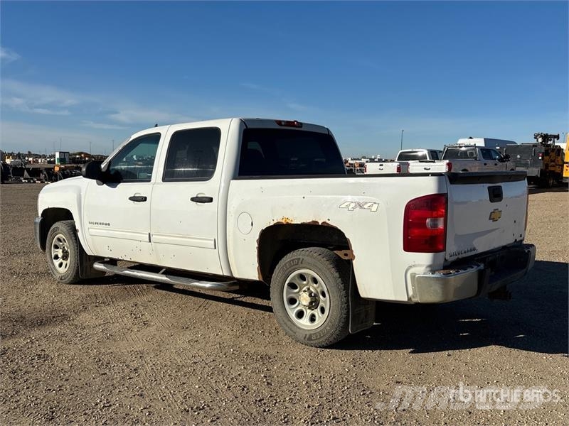Chevrolet Silverado 1500 LT 4x4 Crew Cab Pickup Anders