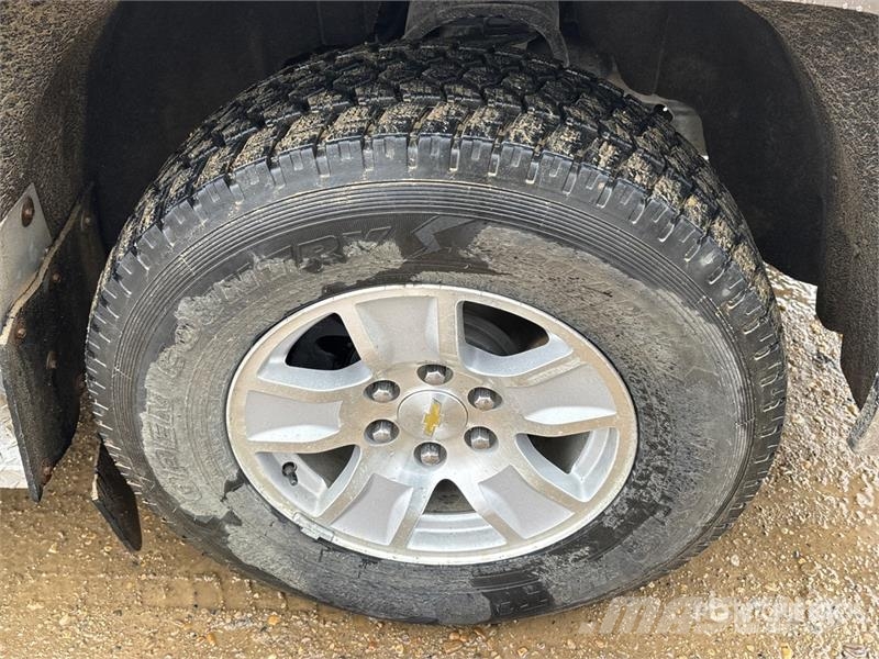 Chevrolet Silverado 1500 LT 4x4 Crew Cab Pickup Andre