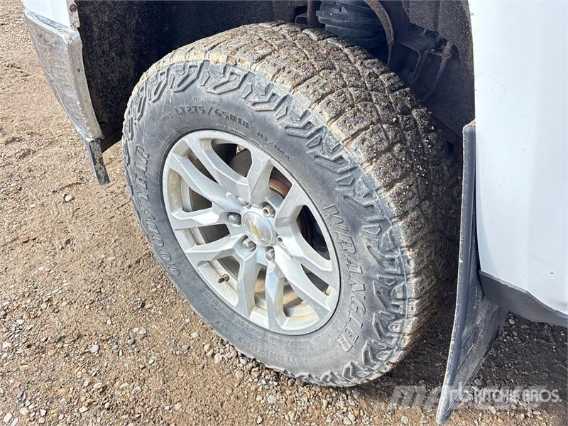Chevrolet Silverado 1500 LT 4x4 Crew Cab Pickup Drugi