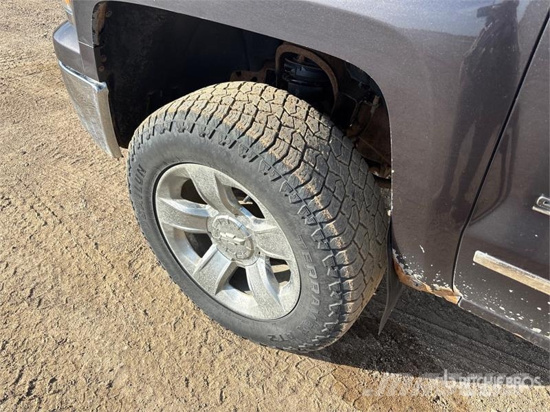 Chevrolet Silverado 1500 LTZ 4x4 Crew Cab Pickup Autre fourgon / utilitaire