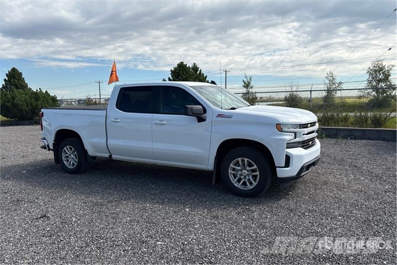 Chevrolet Silverado 1500 Z71 4x4 Crew Cab Pickup 其他