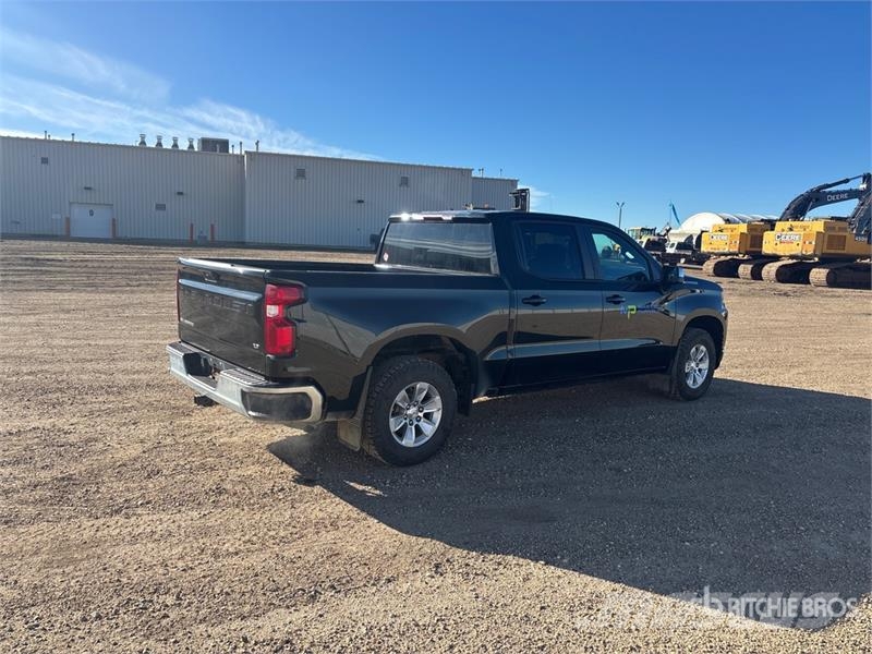 Chevrolet Silverado 1500 LT 4x4 Crew Cab Pickup 其他