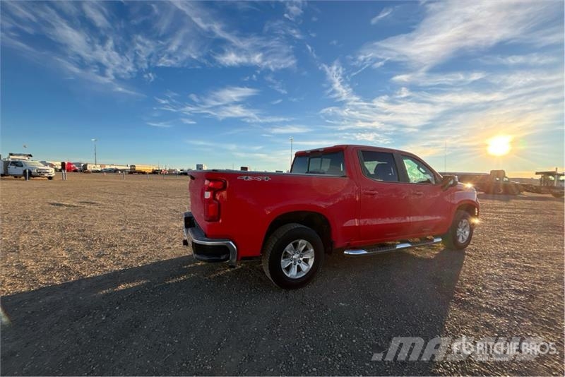 Chevrolet Silverado 1500 LT 4x4 Crew Cab Pickup Drugi