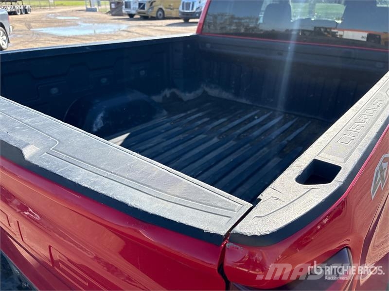 Chevrolet Silverado 1500 Custom 4x4 Extended Cab Pickup Anders