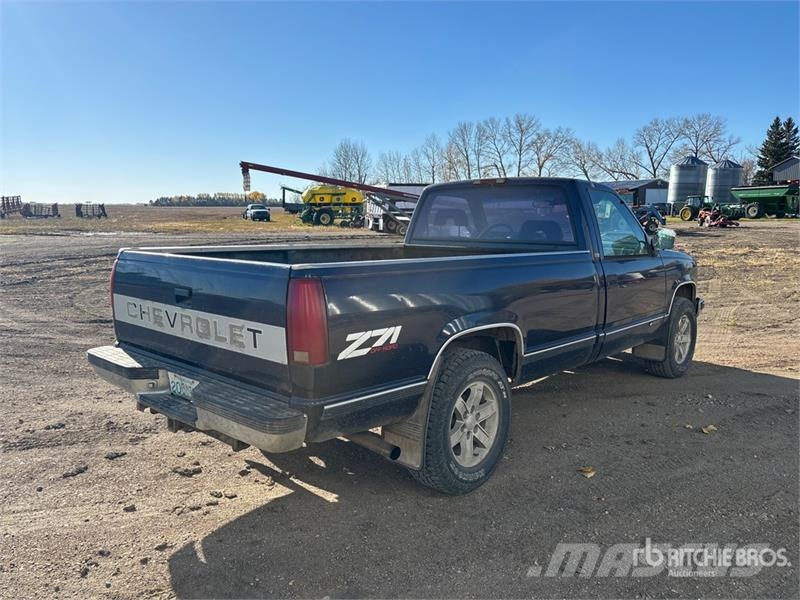 Chevrolet Silverado 1500 Z71 4x4 Pickup Altele