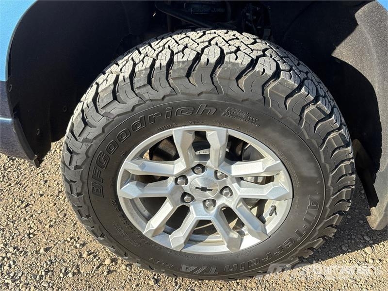 Chevrolet Silverado 1500 4x4 Crew Cab Pickup Drugi