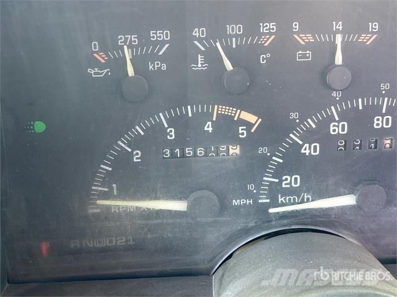 Chevrolet Silverado 1500 Z71 4x4 Pickup Altele