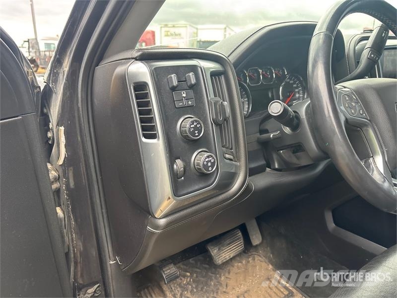 Chevrolet Silverado 1500 LTZ 4x4 Crew Cab Pickup Andre