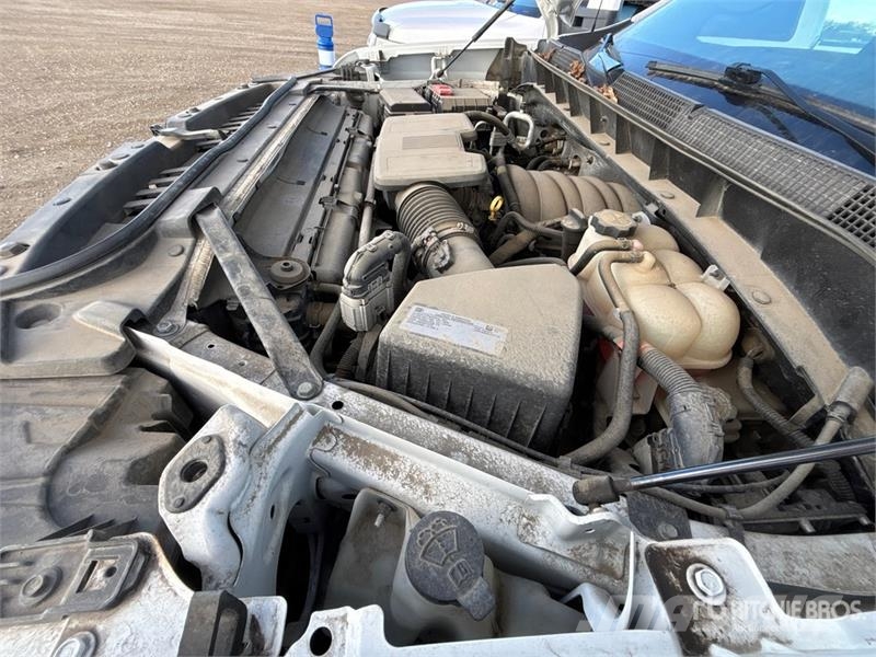 Chevrolet Silverado 1500 4x4 Crew Cab Pickup Muu