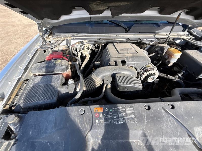 Chevrolet Silverado 1500 LT 4x4 Extended Cab Pilot Pickup Ostalo