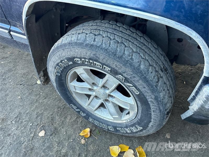 Chevrolet Silverado 1500 Z71 4x4 Pickup Altele