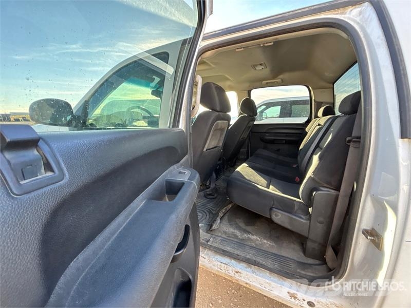 Chevrolet Silverado 1500 LT 4x4 Crew Cab Pickup Furgoni altro