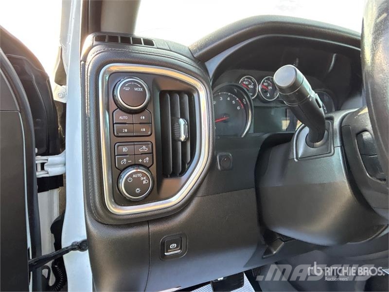 Chevrolet Silverado 1500 RST 4x4 Crew Cab Pickup Citi
