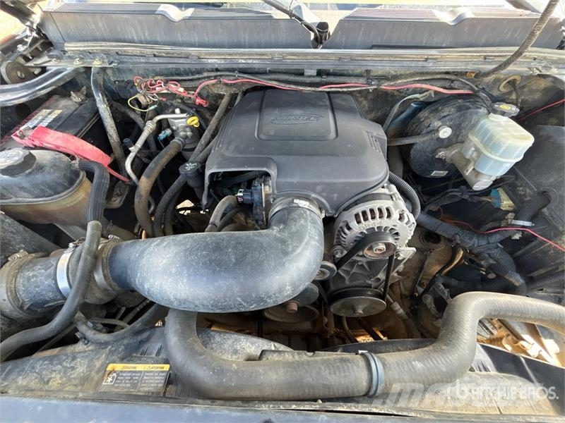Chevrolet Silverado 1500 LT 4x4 Crew Cab Pickup Ostalo