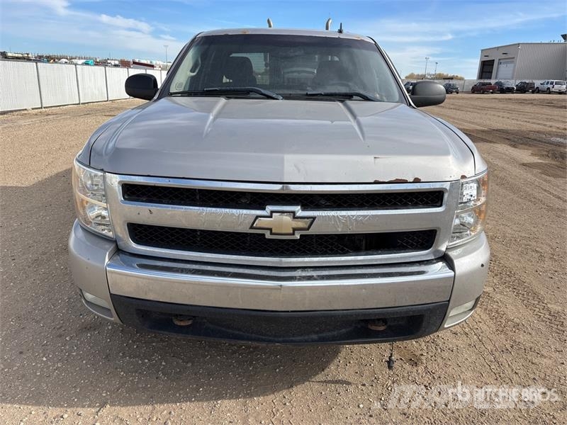 Chevrolet Silverado 1500 LT 4x4 Crew Cab Pickup Ostalo