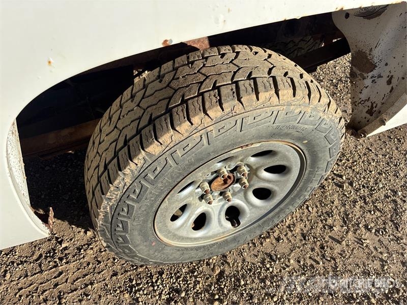 Chevrolet Silverado 1500 LT 4x4 Crew Cab Pickup أخرى