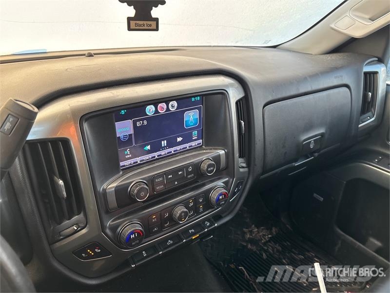 Chevrolet Silverado 1500 LT 4x4 Crew Cab Pickup Drugi