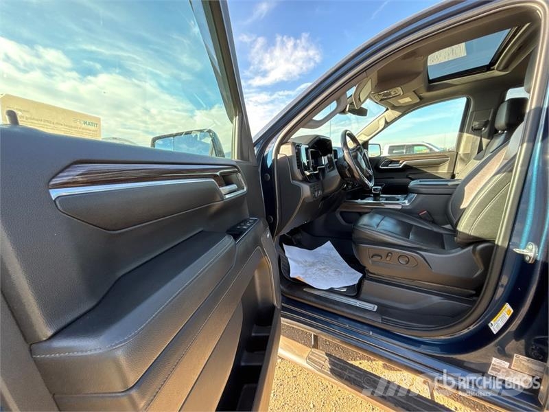 Chevrolet Silverado 1500 4x4 Crew Cab Pickup Drugi