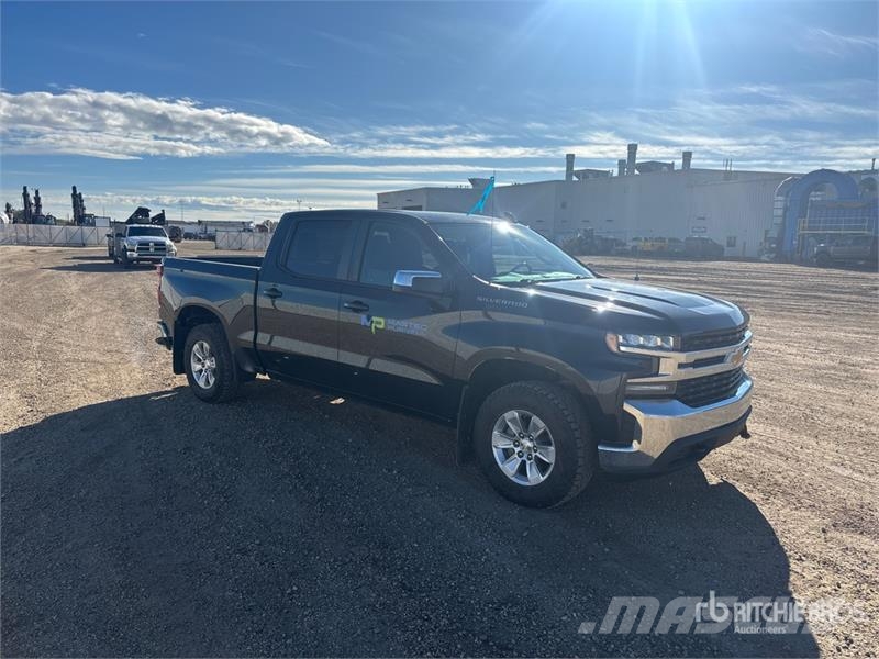 Chevrolet Silverado 1500 LT 4x4 Crew Cab Pickup 其他