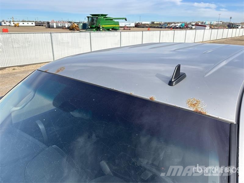 Chevrolet Silverado 1500 LT 4x4 Crew Cab Pickup Ostalo