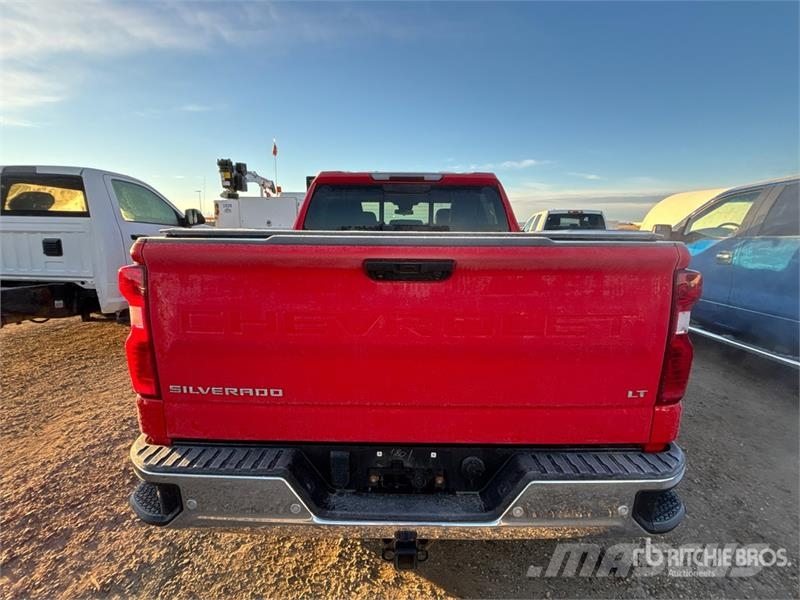 Chevrolet Silverado 1500 LT 4x4 Crew Cab Pickup Drugi