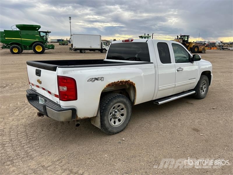 Chevrolet Silverado 1500 LS 4x4 Extended Cab Pickup Anders