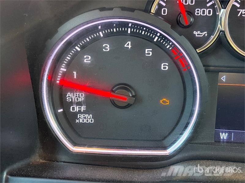 Chevrolet Silverado 1500 LT 4x4 Crew Cab Pickup Інше