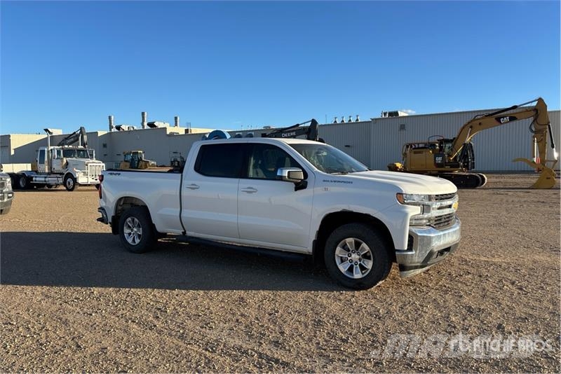 Chevrolet Silverado 1500 LT 4x4 Crew Cab Pickup Інше