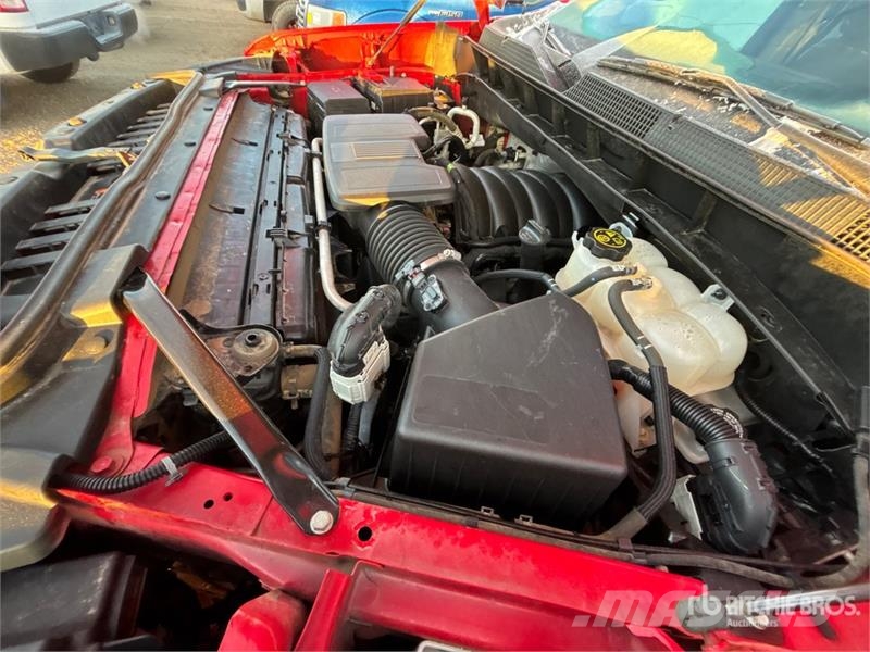 Chevrolet Silverado 1500 LT 4x4 Crew Cab Pickup Drugi