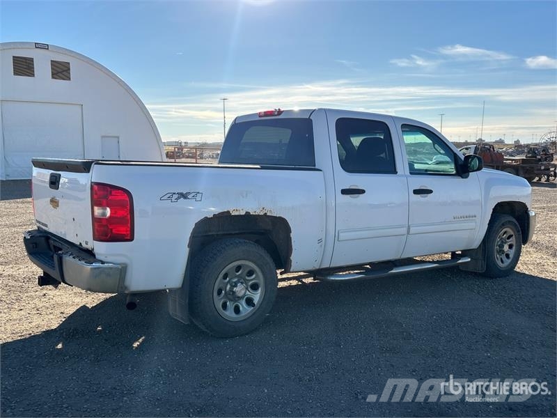 Chevrolet Silverado 1500 LT 4x4 Crew Cab Pickup Anders