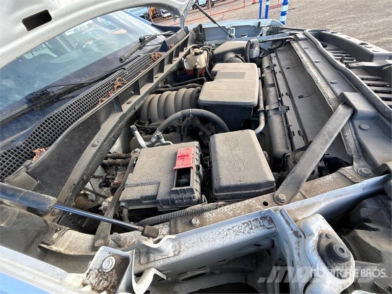 Chevrolet Silverado 1500 4x4 Crew Cab Pickup Muu