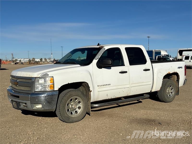 Chevrolet Silverado 1500 LT 4x4 Crew Cab Pickup Anders